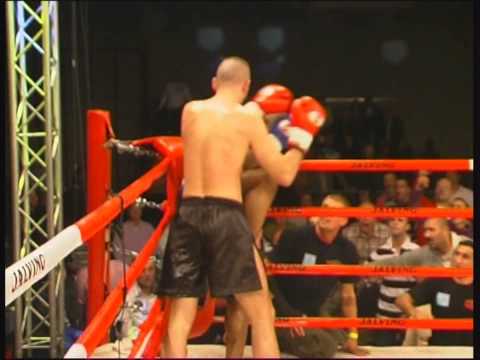 Schoonhoven Fight Night : Ruben van der Giesen vs Melvin van Leeuwaarden(2/2) ( Dutch Title Fight )