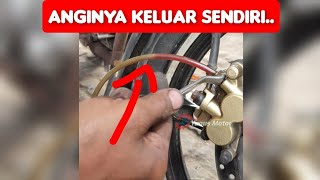 Download lagu Easy way to bleed air from a disc brake that is leaking and not working properly. mp3