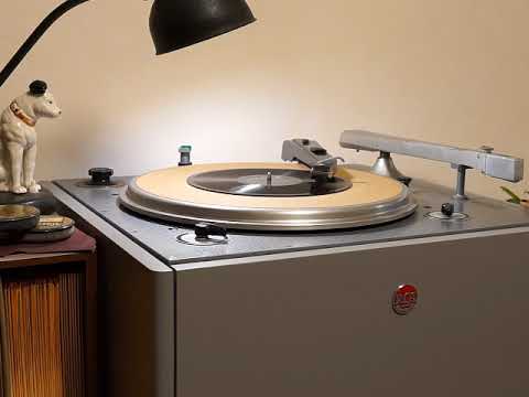 Trav'lin' Light / Billie Holiday with Paul Whiteman and his Orchestra