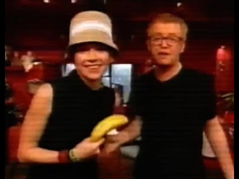 Zoe Ball Breakfast Queen Being Interviewed By Chris Evans On TFI Friday | Channel 4 1999