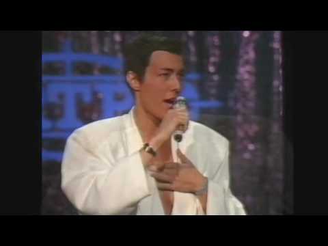 LARA LI - Eu quero ter eternamente este segredo