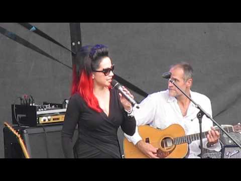Lucie Bílá- Zpíváš mi requiem Vinobraní 2014
