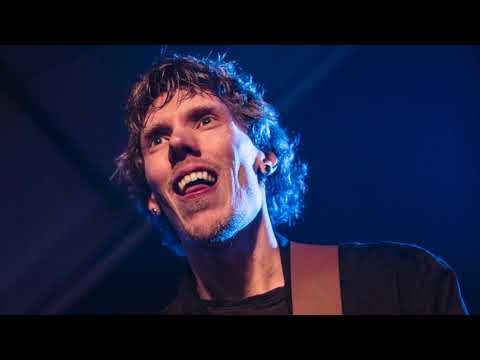 NNB - In Nacht Yn Paddy's Pub