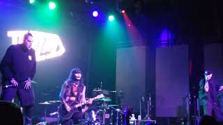 TWIZTID - BUCKETS OF BLOOD (rock version) LIVE  Rise of the machines Tour