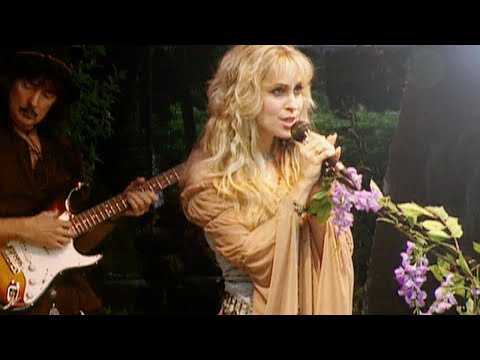 BLACKMORE'S NIGHT - Just Call My Name (I’ll Be There) (Official Live Video)
