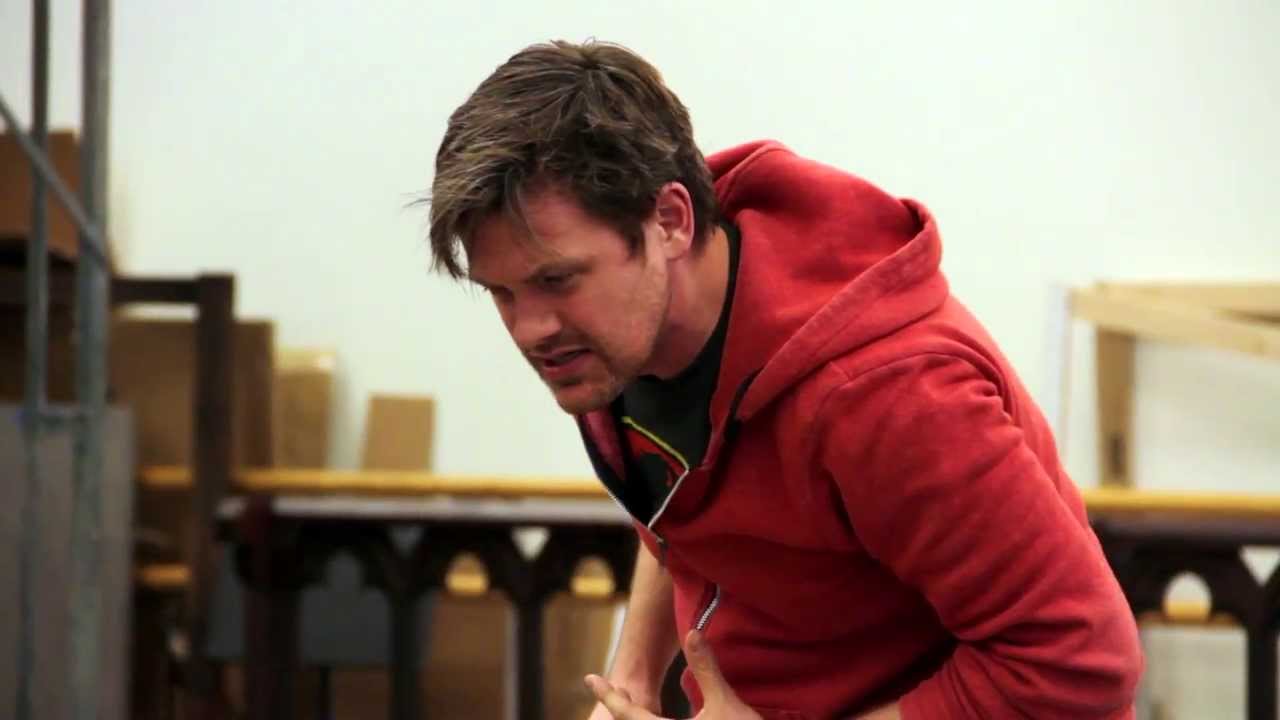 Miniature de la vidéo THE HUNCHBACK OF NOTRE DAME at Paper Mill Playhouse: Inside Rehearsal du film The Hunchback of Notre Dame (Paper Mill Playhouse, Milburn)