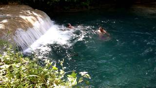 preview picture of video 'Waterfall Jumping at El Nicho, Cuba'