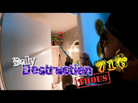 Daily Destruction Thous 716 - Viaje a Alicante! Motel Abandonado, TurboCucaracha y Guitarreos!