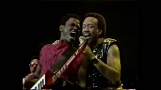 Earth Wind &amp; Fire - LIVE Thinking Of You - In Japan 1988