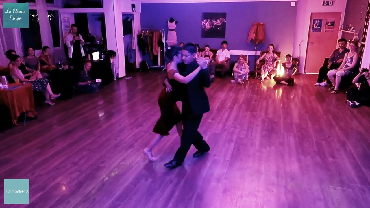 FIRST MILONGA SHOW EVER with Agustina Piaggio & Carlitos Espinoza - Ricardo Tanturi - Mozo Guapo