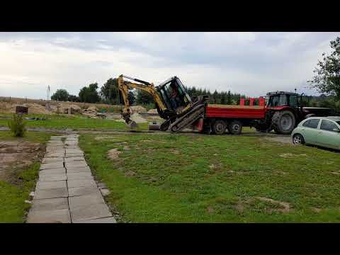 Samozaładunek koparki. Najazdy są dla mięczaków.