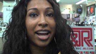 Melanie Fiona In Store Signing and performing &quot;Ay Yo&quot; @ J&amp;R Music World