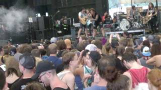 American Authors - I&#39;m Born To Run (Vans Warped Tour 2017, ATL)