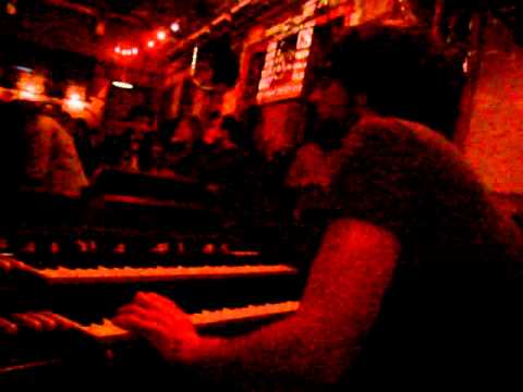 Blue Rabbit Hammond Organ Trio full show - Kéknyúl 2011 vol. 1/2