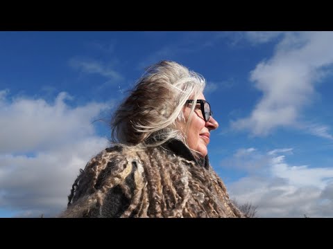 Angelika March-Rintelen: Im Nahtschatten, ein Porträt der Reihe Künstler*innen im Portrait