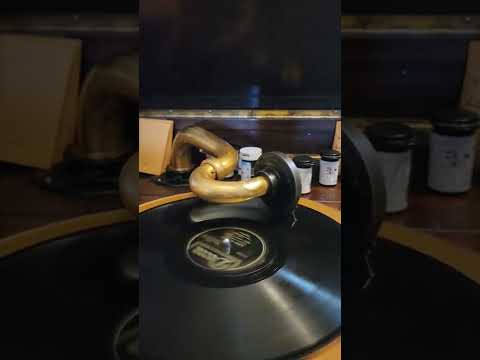 Loop de loo - (The Jesters) Milt Herth Trio Decca Records #18815 1946