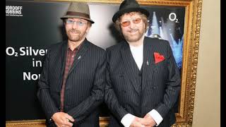 David Bowie Sings Chas and Dave  - There Aint No Pleasing You