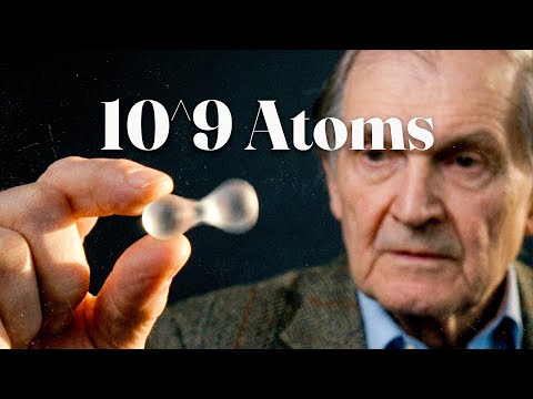 Penrose: The “Ridiculous” Flaw in Quantum Mechanics