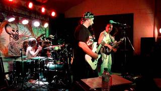 PARANOID par SIX SIXTY SIX  - (haute definition)