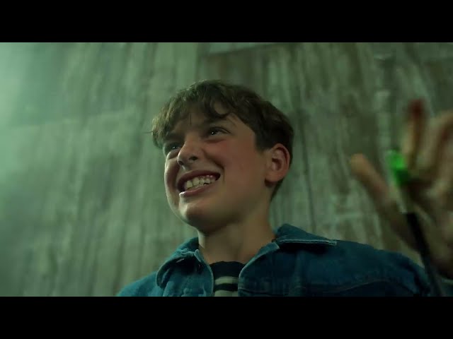 Video zu 'Punk's Dead' ansehen Video zu 'Punk's Dead' ansehen