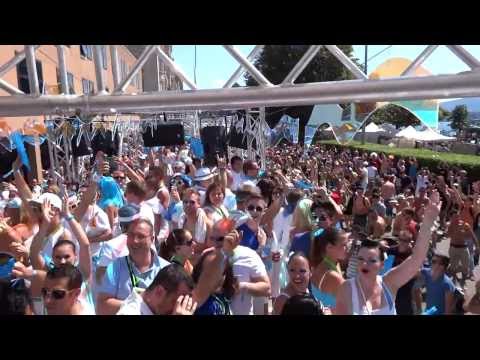 Pad Beryll - Beach Love Mobile - Streetparade 2013 (P1)