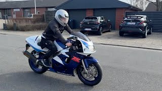 Suzuki R GSX moto | Imagen 4 - Autoline