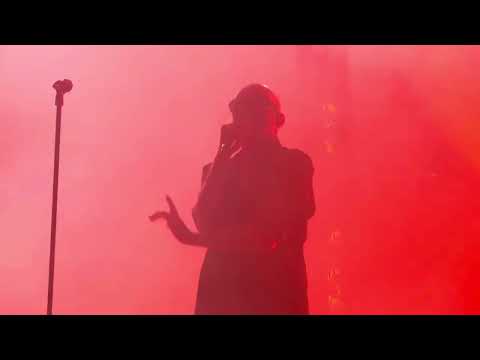 THE SISTERS OF MERCY "WHEN I'M ON FIRE" (Multicam | Multiaudio)