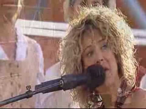 Marie-Jo Thério Évangéline  400 ème de QUEBEC