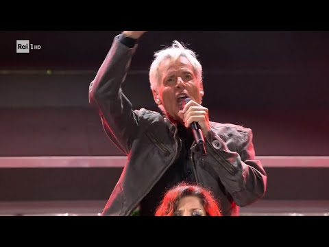 Medley (Amori in corso, Un nuovo giorno, Con voi) - Claudio Baglioni - Live A TUTTO CUORE - Rai1
