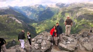 preview picture of video 'Hellesylt - Geiranger  (Noruega)'