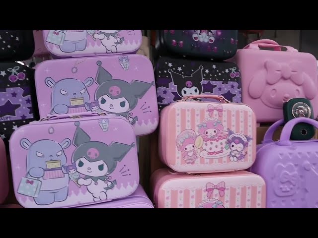 Vídeo relacionado con Hello Kitty Juego de 3 Bolsas de Aseo con Cremallera - Neceser de Cosmética