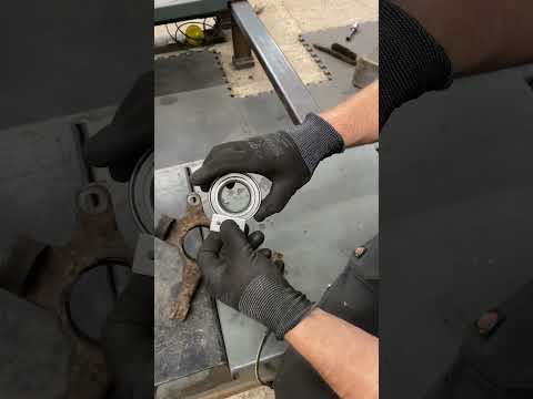 How to check which side of the wheel bearing has the abs ring in it. #wheelbearing #abs #mechanic