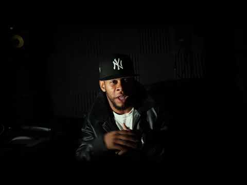 Rainier MQV -Camina por fe 🙏🏽 ( video oficial)