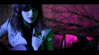 HUNGER TV: GABRIELLE APLIN - KEEP ON WALKING