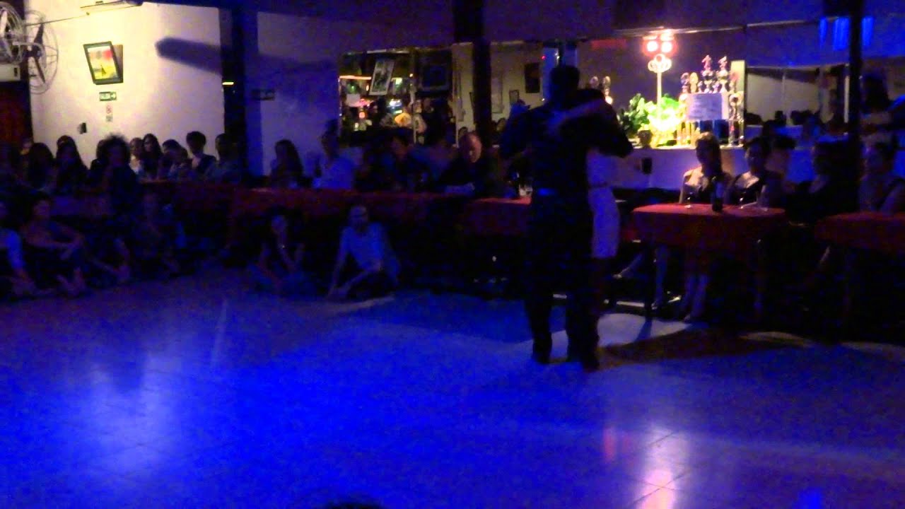 Flaqui Figueroa y Gaby Mataloni en Milonga 10 - Picante - Antes del corte de luz! 25/01/2014