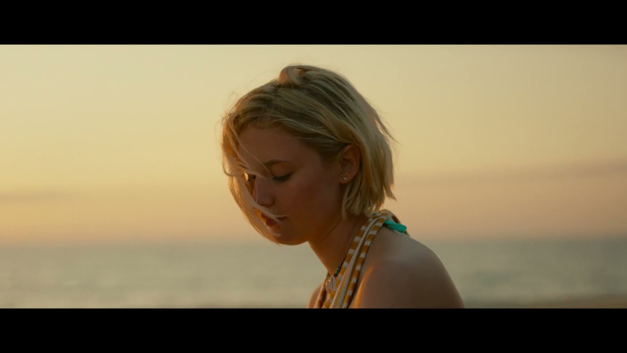 Miniature de la vidéo De l'or pour les chiens - Bande Annonce [VF] du film De l'or pour les chiens