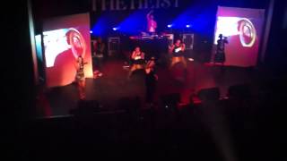 White Walls ft. ScHoolboy Q &amp; Hollis - Macklemore &amp; Ryan Lewis