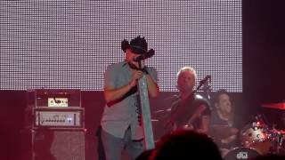 C2C 2015, Jason Aldean - Sweet Little Something