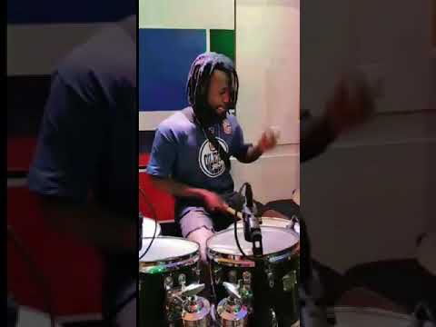 Jojo le barbu au studio de répétition KBL LOGISTICS