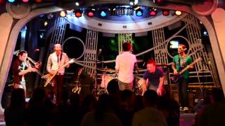 Suburban Legends - &quot;High Fives&quot; Live @ Disneyland! [02 April 2012]