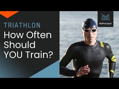 How often should you train for an IRONMAN 70.3 triathlon? thumbnail