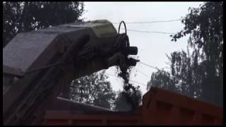 На улице Менделеева ремонтная бригада приступила к работам