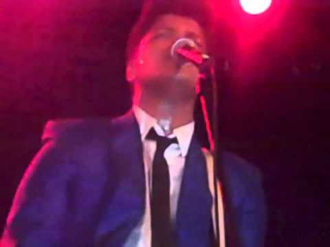 Bruno Mars - Grenade [NYC Bowery Ballroom]