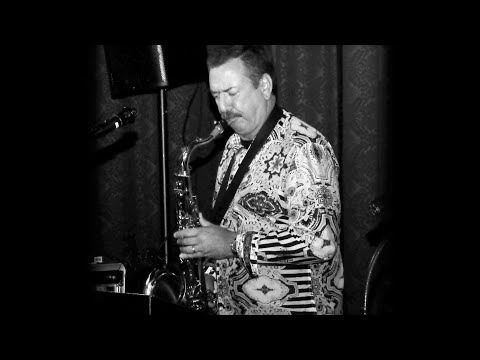 Interview with Chuck Surack - The Sweetwater Minute, Vol. 250