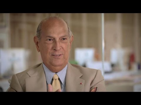 Oscar De La Renta: Inside His World