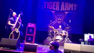 3 WHEN NIGHT COMES DOWN 1