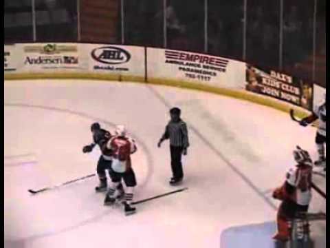 Scott Howes vs Brandon Manning