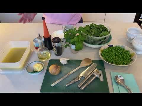 Edi Stark’s Spinach, Pea and Mint Soup