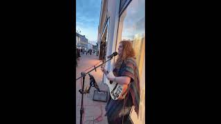ENGLISH BUSKER SINGS YOUR SONGS! #ad