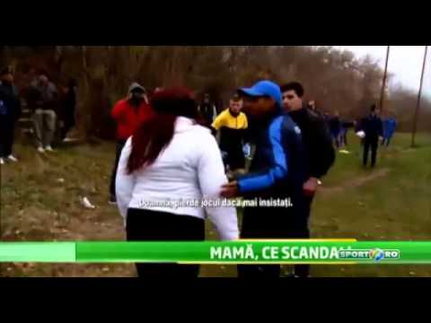 Mother entered the field and threatened a player (Rapid - Steaua U19)